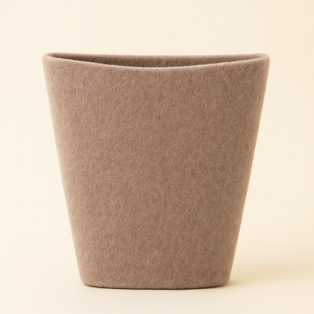 ゴミ箱を使用したAI生成製品